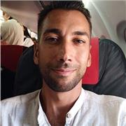 Ingegnere meccanico con pluriennale esperienza nella docenza impartisce lezioni di matematica, fisica e chimica del liceo